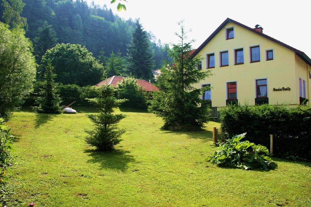 Penzion Family Svoboda nad Upou Bagian luar foto