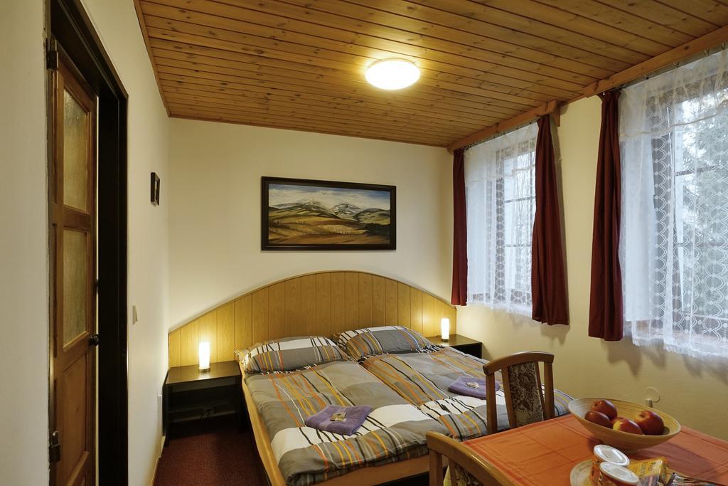 Penzion Family Svoboda nad Upou Bagian luar foto